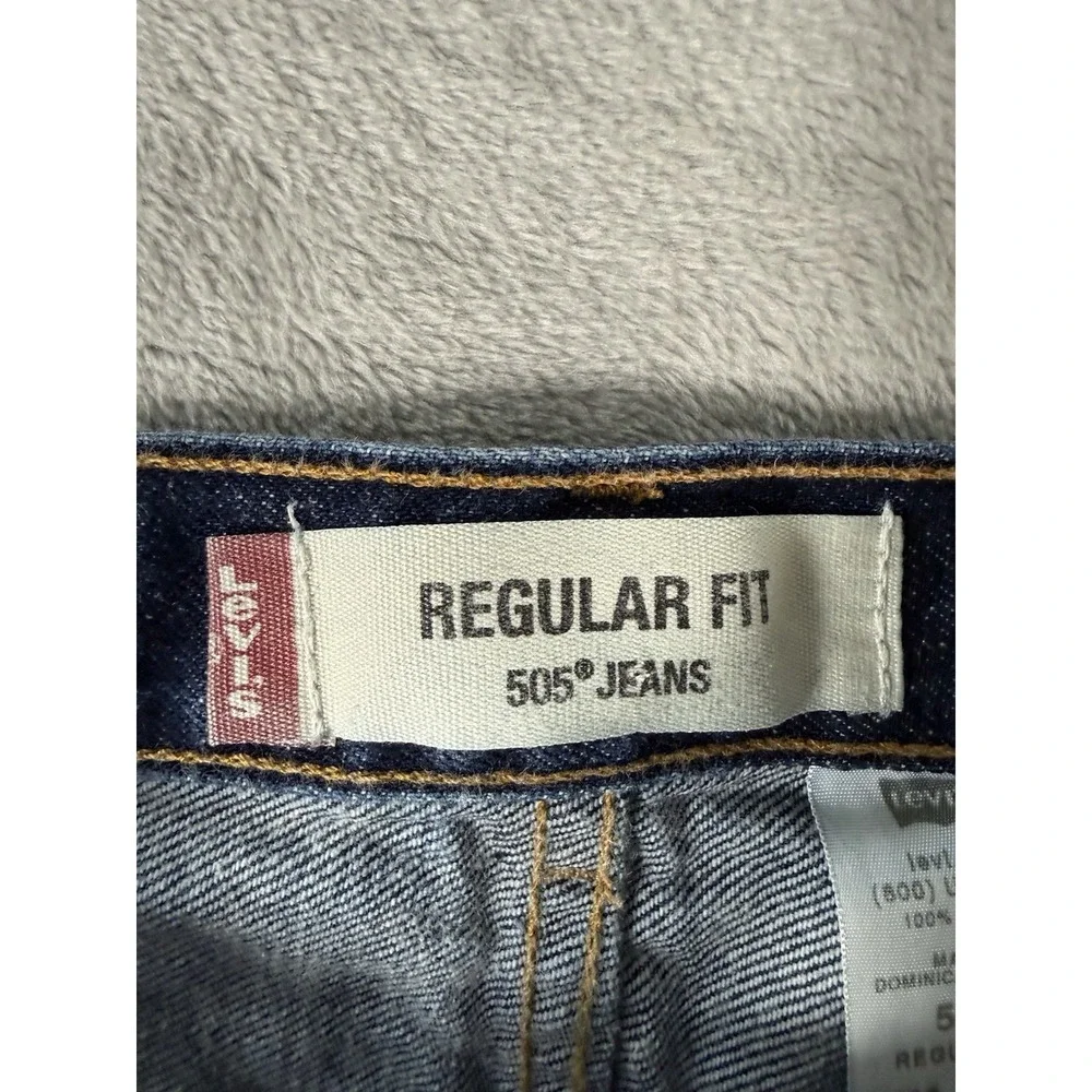 Levis 505 Jeans Mens 38x32 Blue Denim Regular Straight Fit Dark Wash